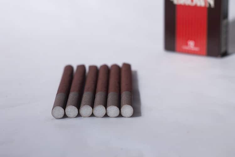 Image of Djarum Brown coloured wrapping cigarettes.